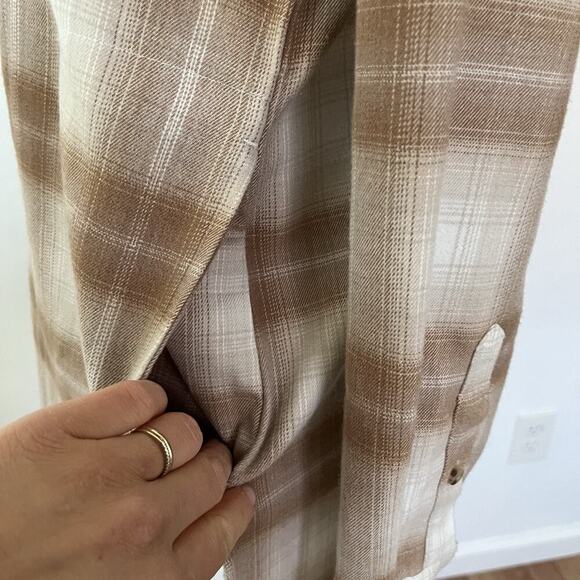 Abercrombie & Fitch Womens Plaid Oversized Flannel Shirt Size XS Pockets Country - Picture 5 of 10